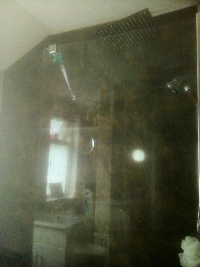 The Principality 2 Singles Bedroom Κάρντιφ Εξωτερικό φωτογραφία